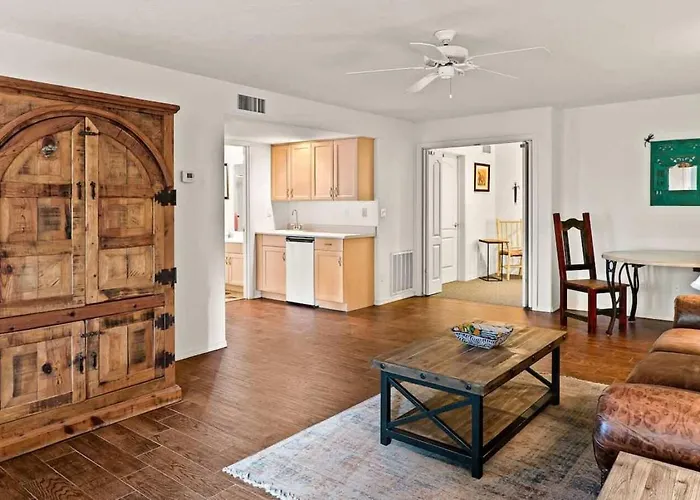 Spacious Splendor With Community & Pool Holiday home Sedona