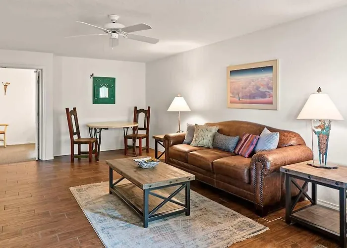Spacious Splendor With Community & Pool Sedona